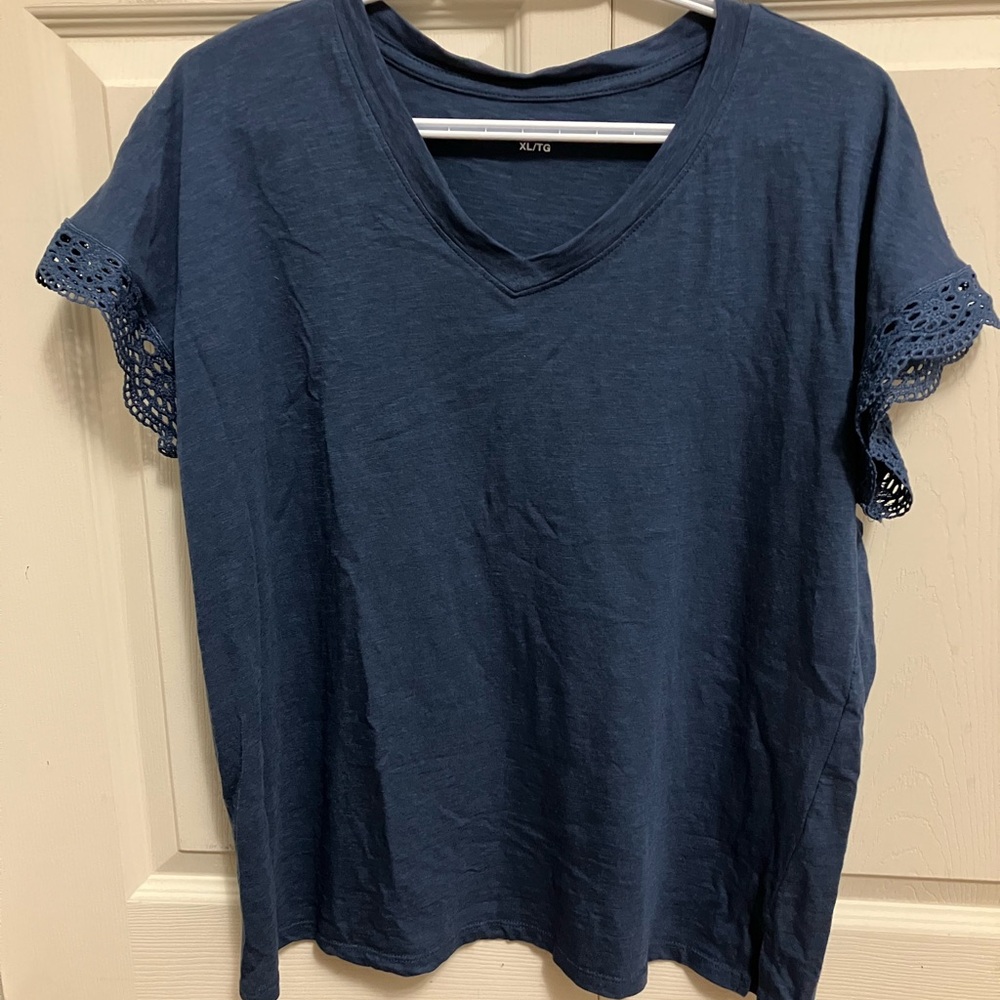 Women’s tshirt